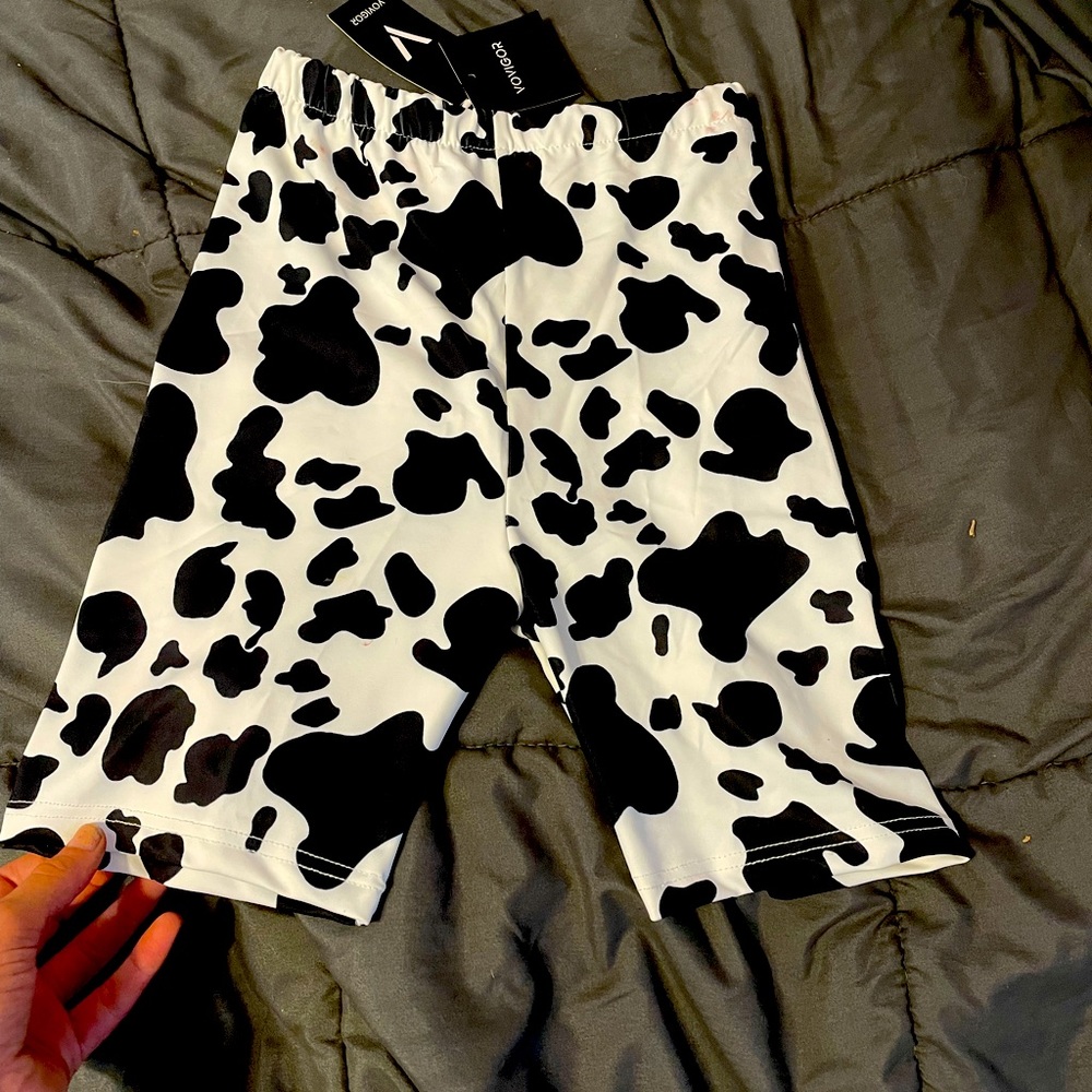 Cowprint biker shorts